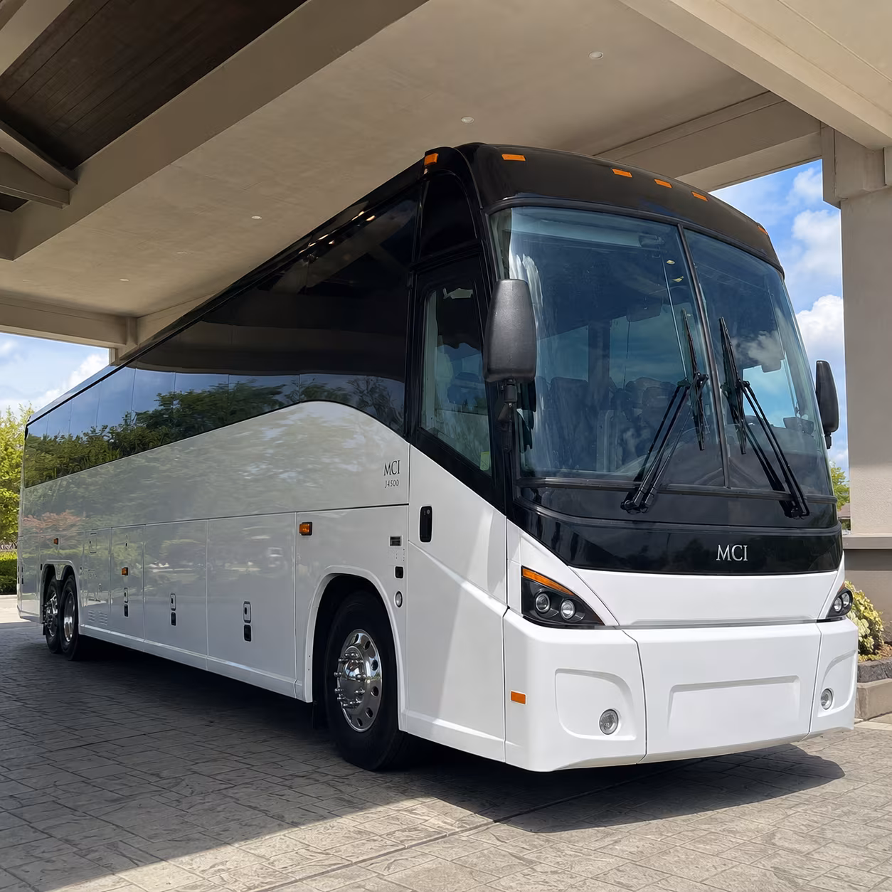 book early everett airport transportation fills fast on peak travel days