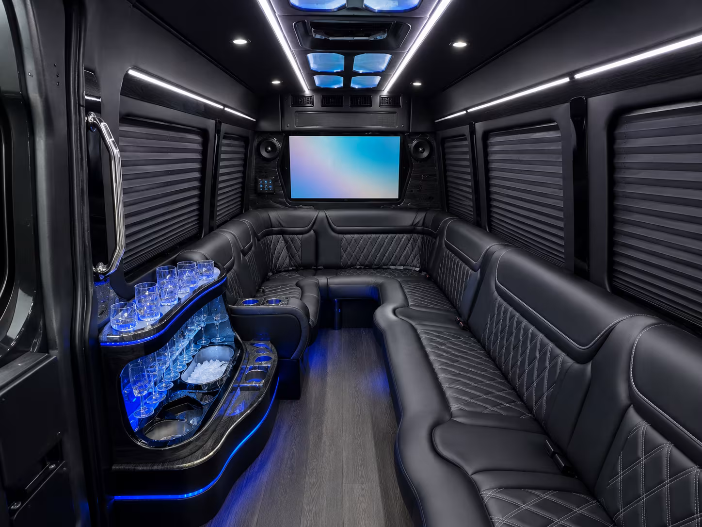 connect your group to paine field sea tac or the mukilteo ferry
