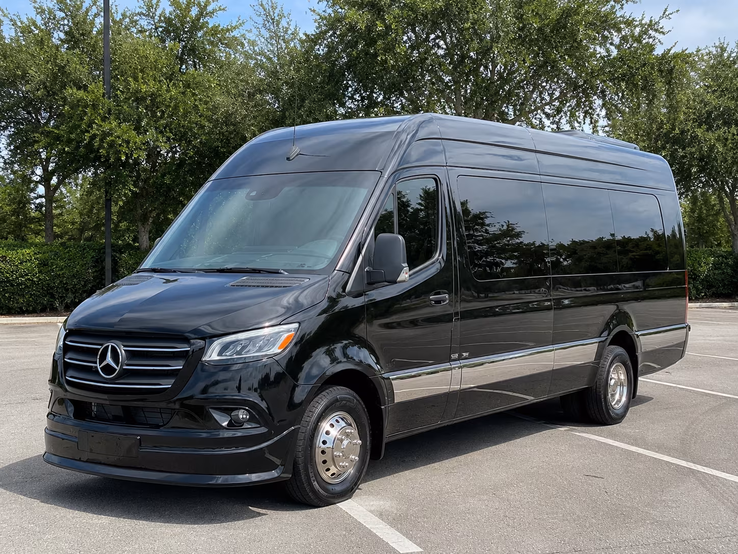 renton everett charter buses