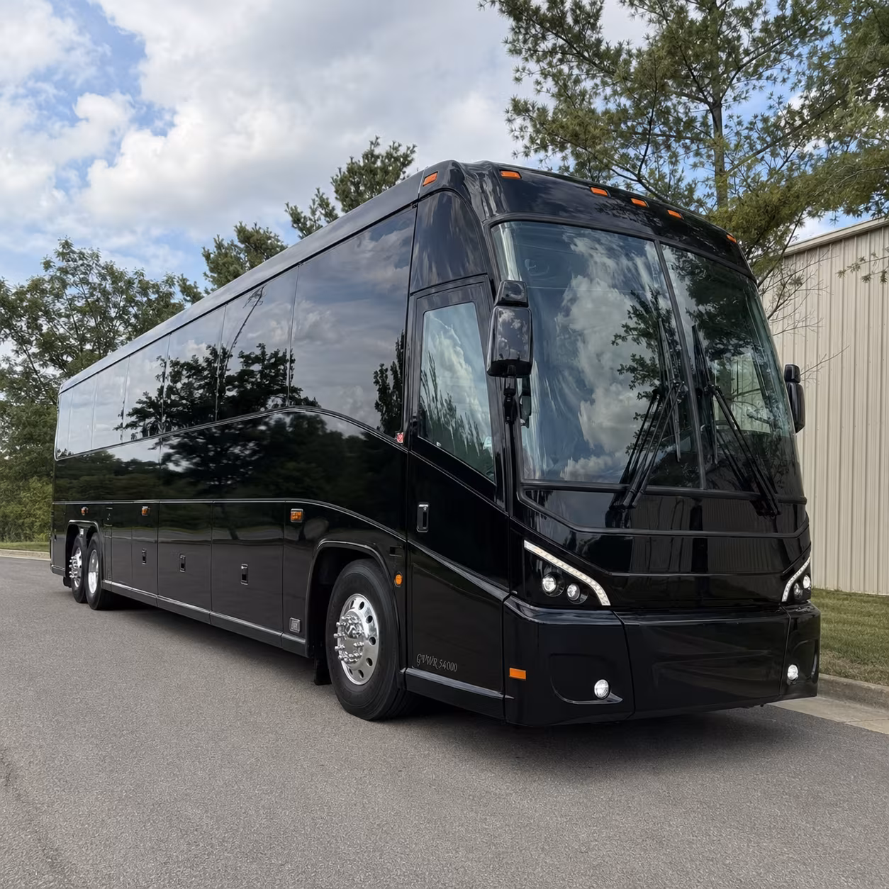 shuttle personnel between naval station everett and paine field with ease