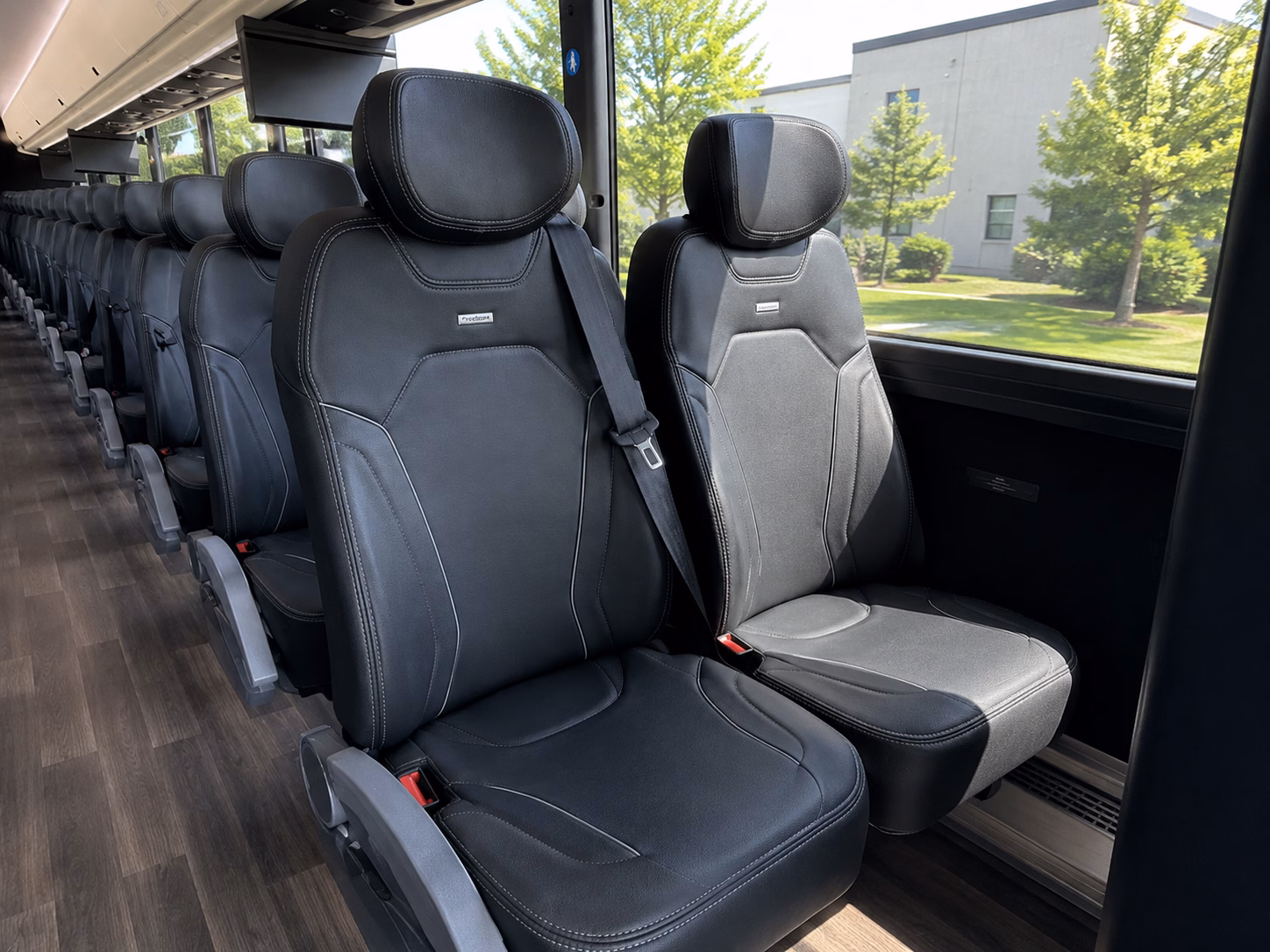 woodinville wine country tours from everett 130 tasting rooms one bus